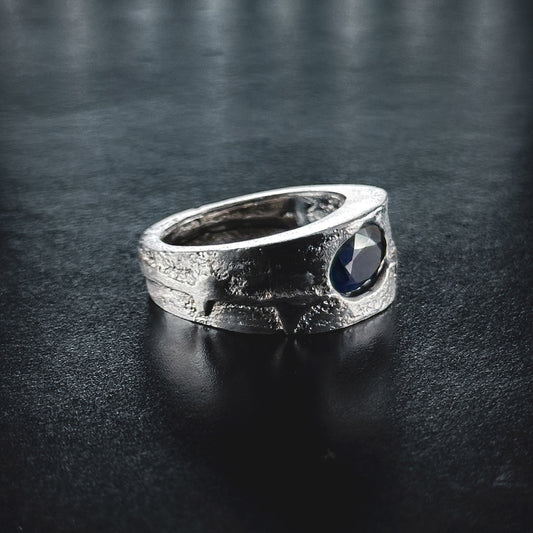 Fragment Band Dark Blue Sapphire Ring