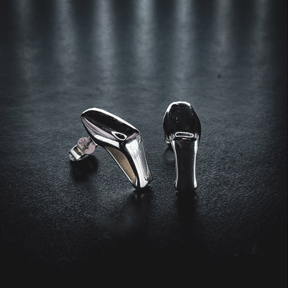 Flow Wide Triangle Earring