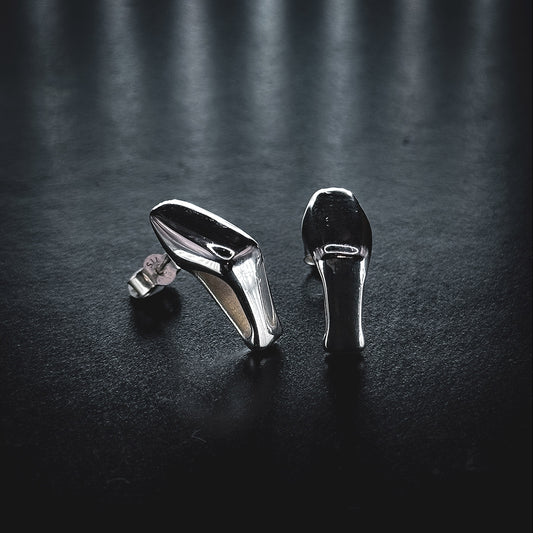 Flow Wide Triangle Earring