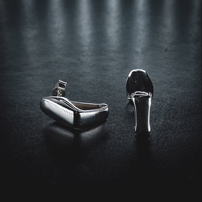 Flow Wide Triangle Earring