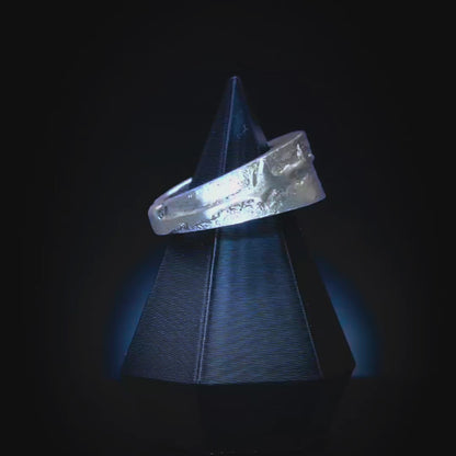 Fragment Band Dark Blue Sapphire Ring